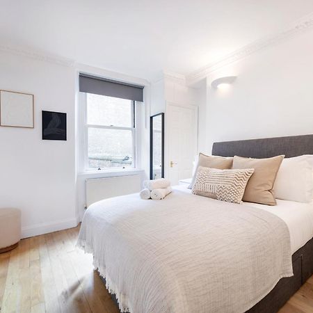 2 Bedr, 3 Beds, 1 Bath Thames, Trafalgar Sq Londýn Exteriér fotografie