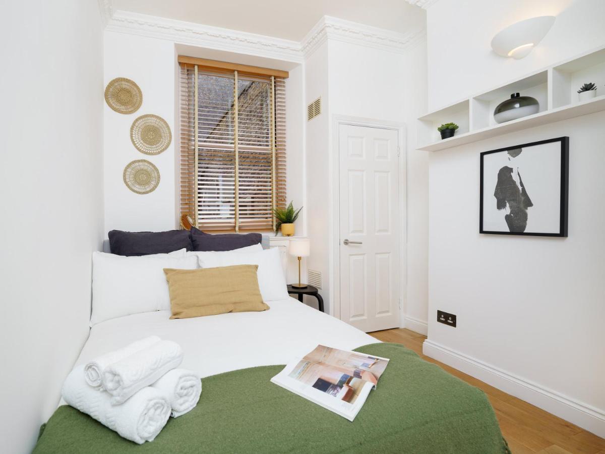 2 Bedr, 3 Beds, 1 Bath Thames, Trafalgar Sq Londýn Exteriér fotografie