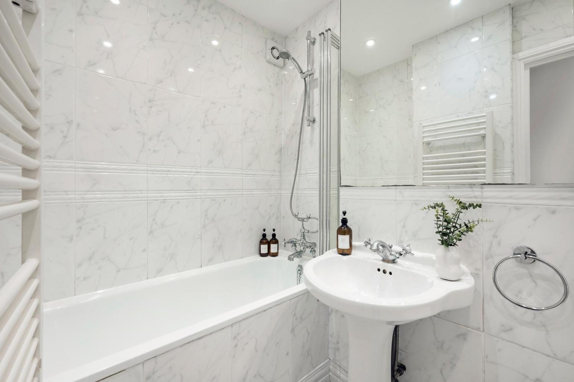 2 Bedr, 3 Beds, 1 Bath Thames, Trafalgar Sq Londýn Exteriér fotografie